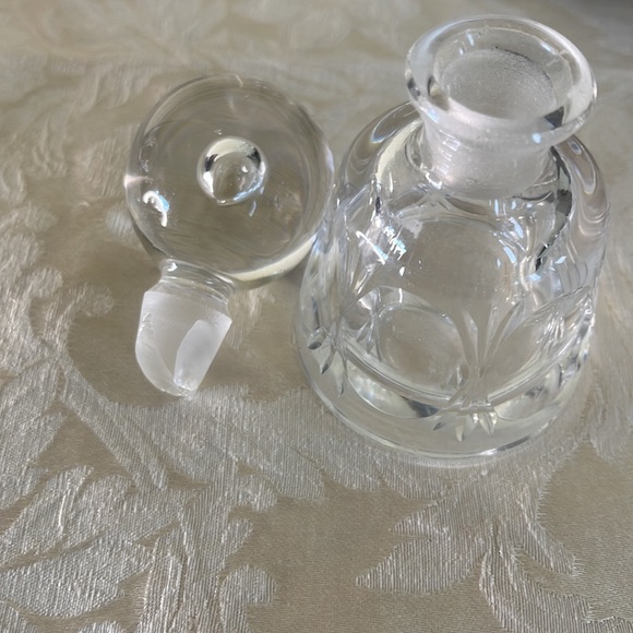 3 Perfume Bottles - Picture 3 of 4